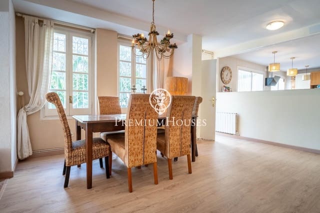 6 soverom Villa til salgs i Sitges med svømmebasseng garasje - € 2 800 000 (Ref: 9003420)