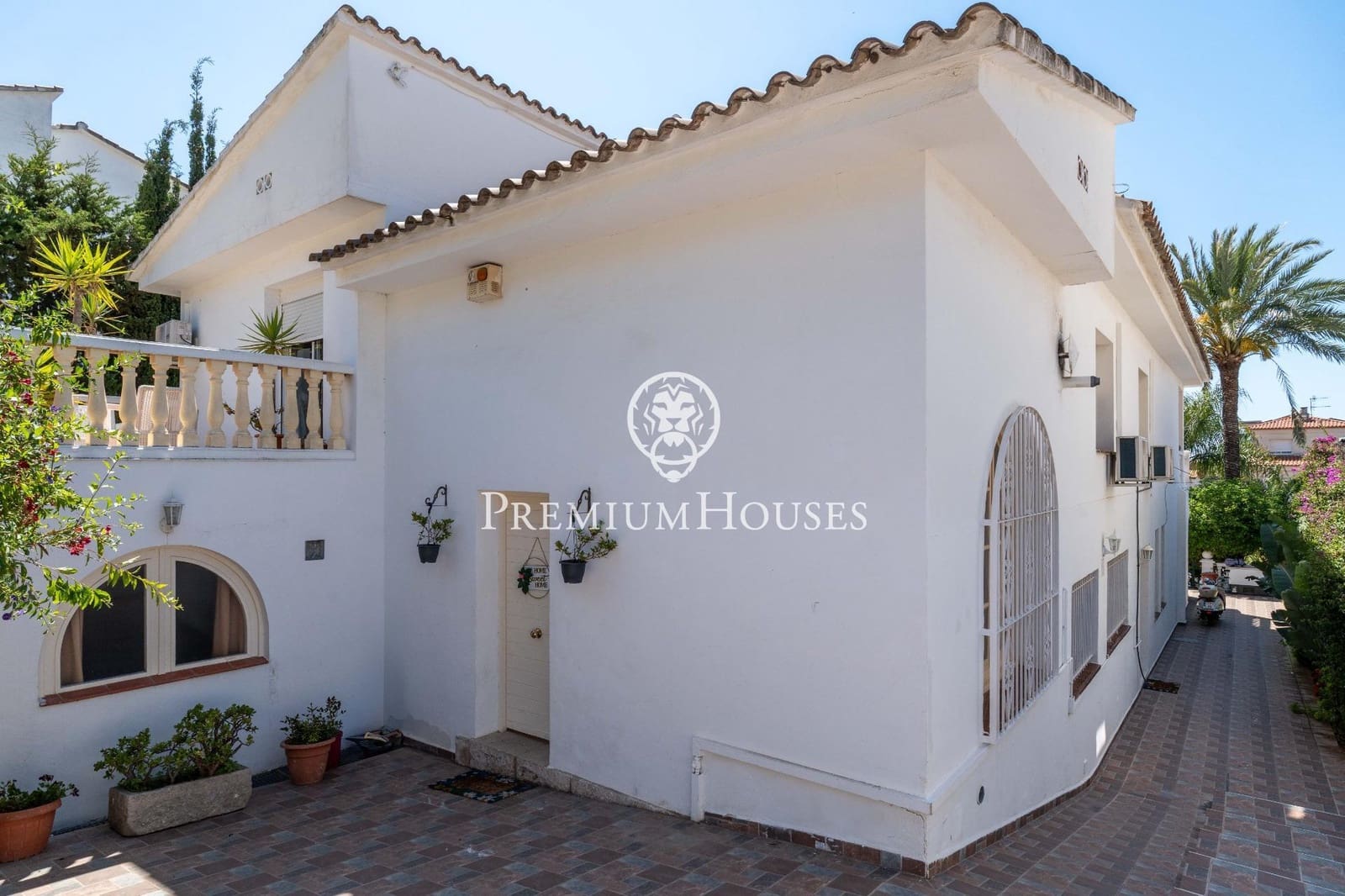 6 soverom Villa til salgs i Sitges med svømmebasseng garasje - € 2 800 000 (Ref: 9003420)