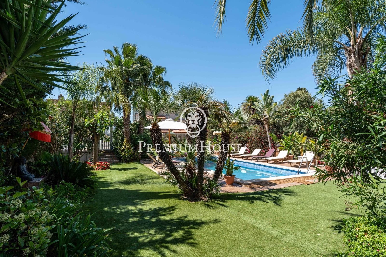 6 soverom Villa til salgs i Sitges med svømmebasseng garasje - € 2 800 000 (Ref: 9003420)