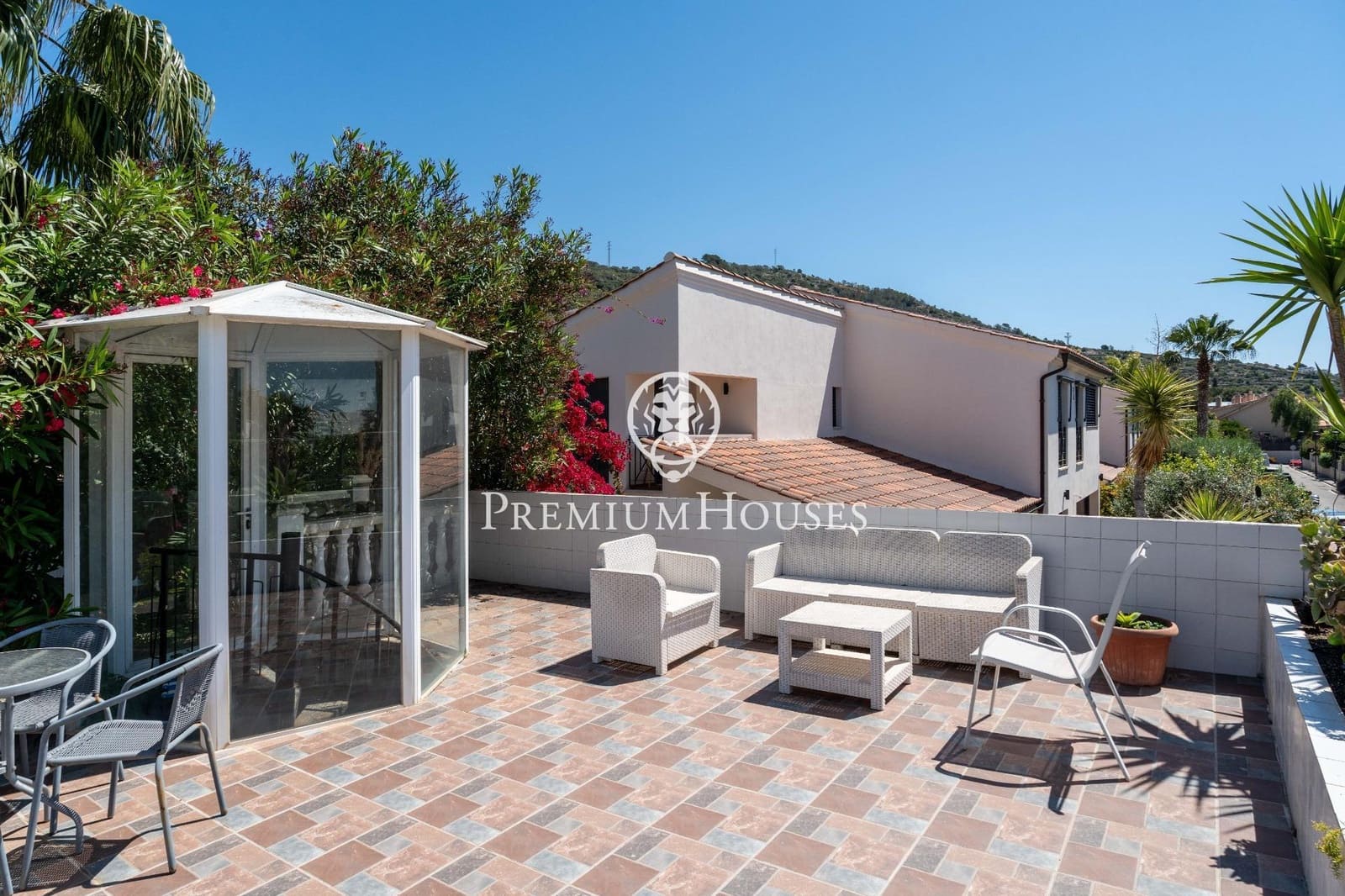 6 soverom Villa til salgs i Sitges med svømmebasseng garasje - € 2 800 000 (Ref: 9003420)