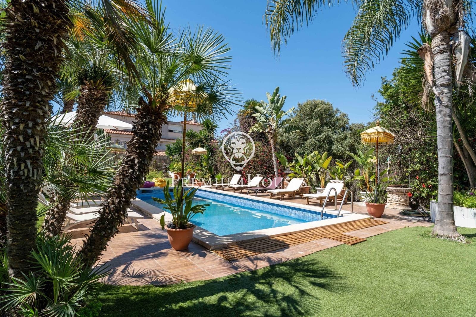 6 soverom Villa til salgs i Sitges med svømmebasseng garasje - € 2 800 000 (Ref: 9003420)