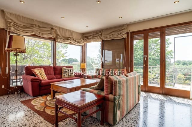 9 sypialnia Finka/Dom wiejski na sprzedaż w Riudoms z basenem - 815 000 € (Ref: 9003421)