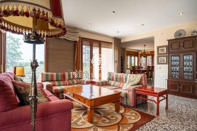 9 sypialnia Finka/Dom wiejski na sprzedaż w Riudoms z basenem - 815 000 € (Ref: 9003421)