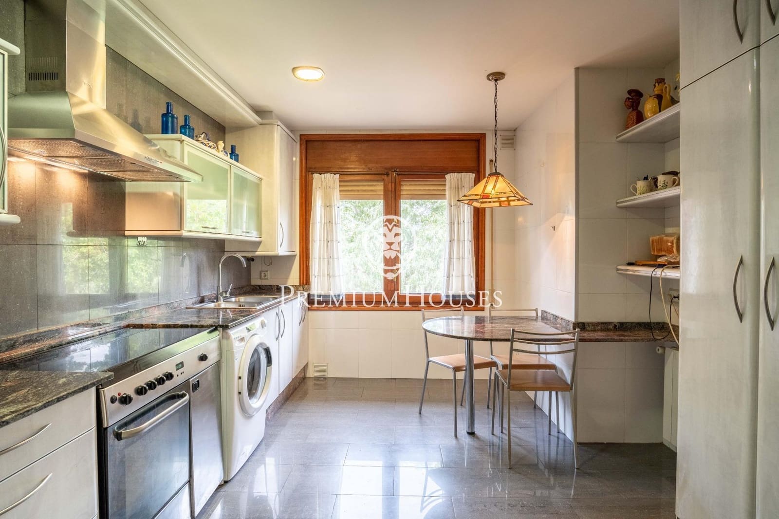 9 soveværelse Finca/Landehus til salg i Riudoms med swimmingpool - € 815.000 (Ref: 9003421)