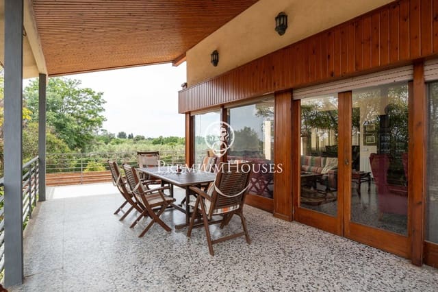 9 sypialnia Finka/Dom wiejski na sprzedaż w Riudoms z basenem - 815 000 € (Ref: 9003421)