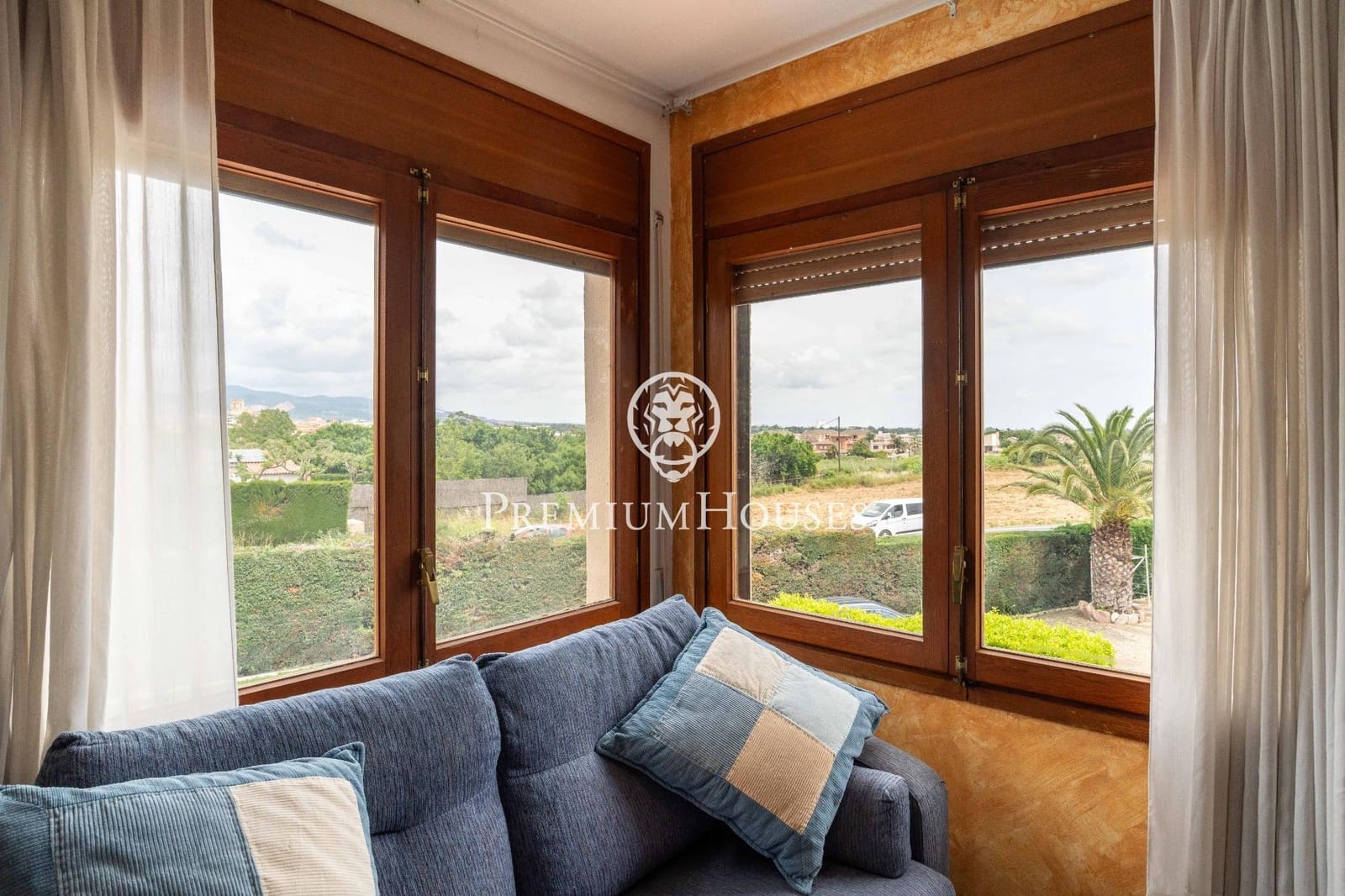 9 soveværelse Finca/Landehus til salg i Riudoms med swimmingpool - € 815.000 (Ref: 9003421)