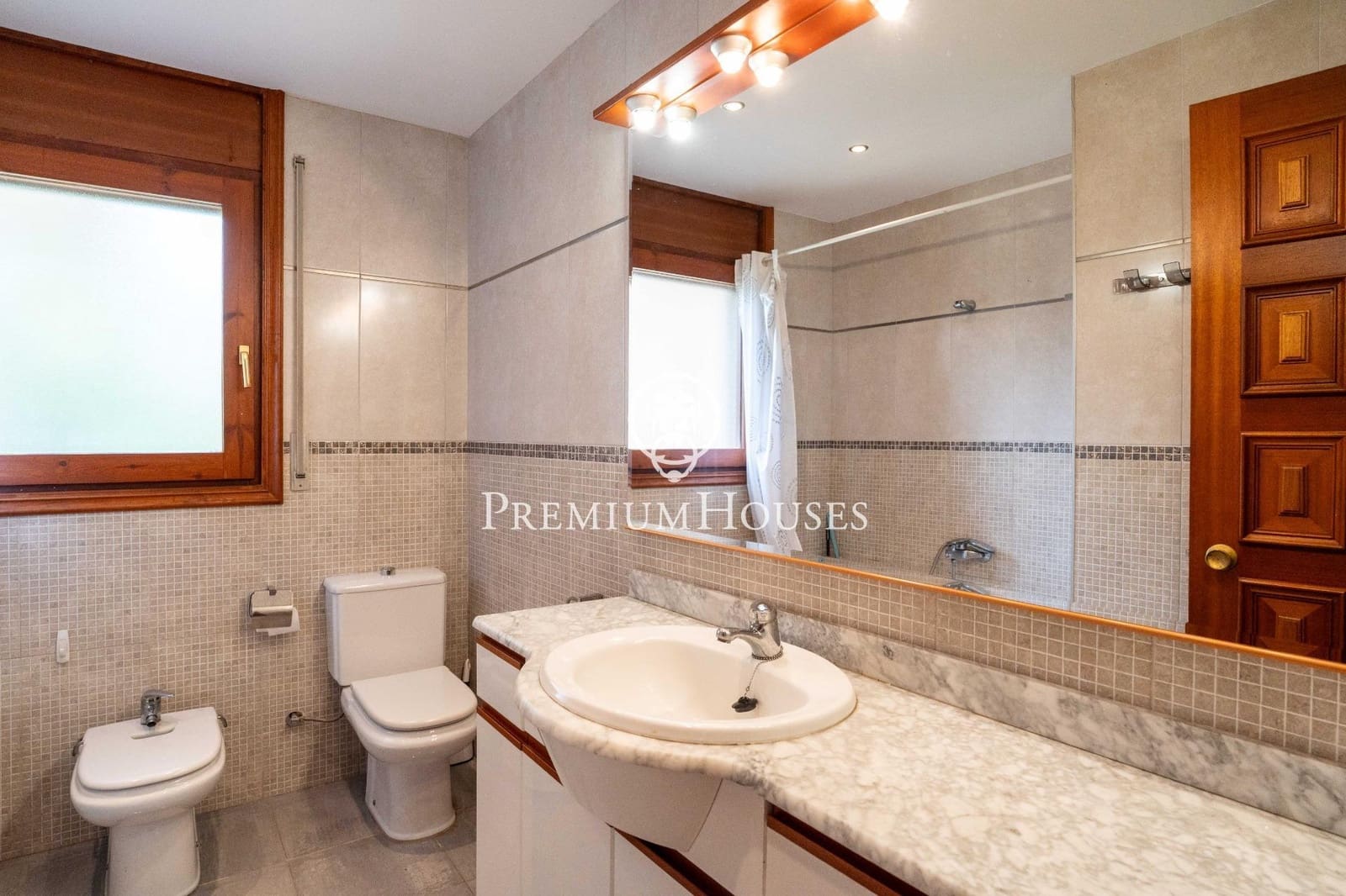 9 soveværelse Finca/Landehus til salg i Riudoms med swimmingpool - € 815.000 (Ref: 9003421)