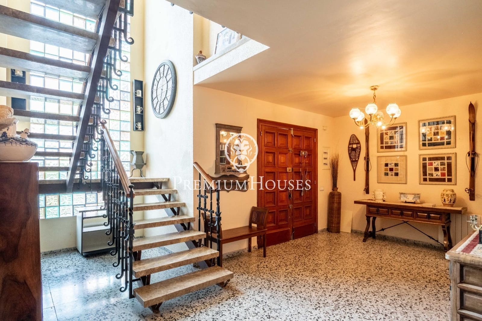 9 soveværelse Finca/Landehus til salg i Riudoms med swimmingpool - € 815.000 (Ref: 9003421)