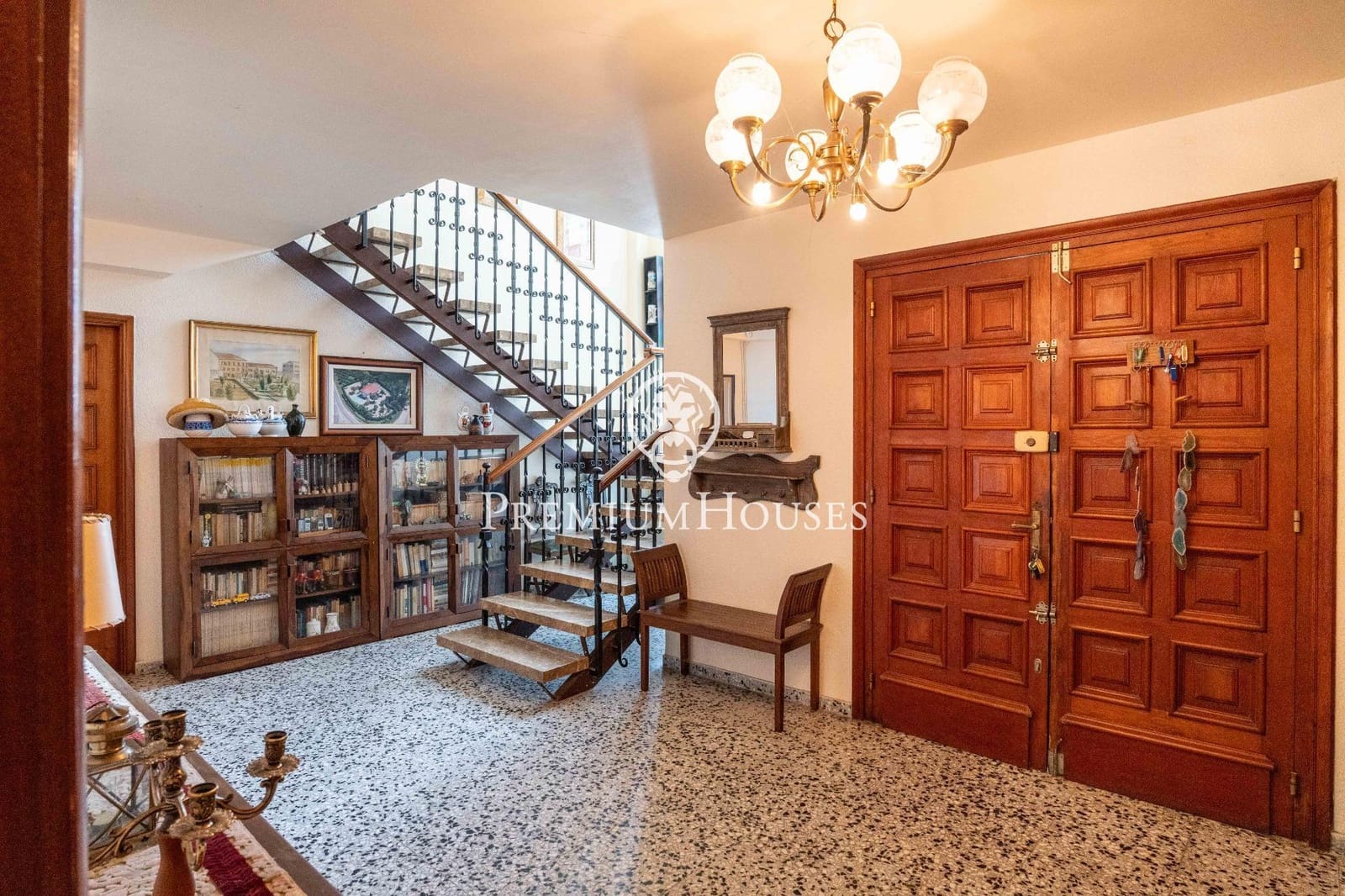 9 soveværelse Finca/Landehus til salg i Riudoms med swimmingpool - € 815.000 (Ref: 9003421)