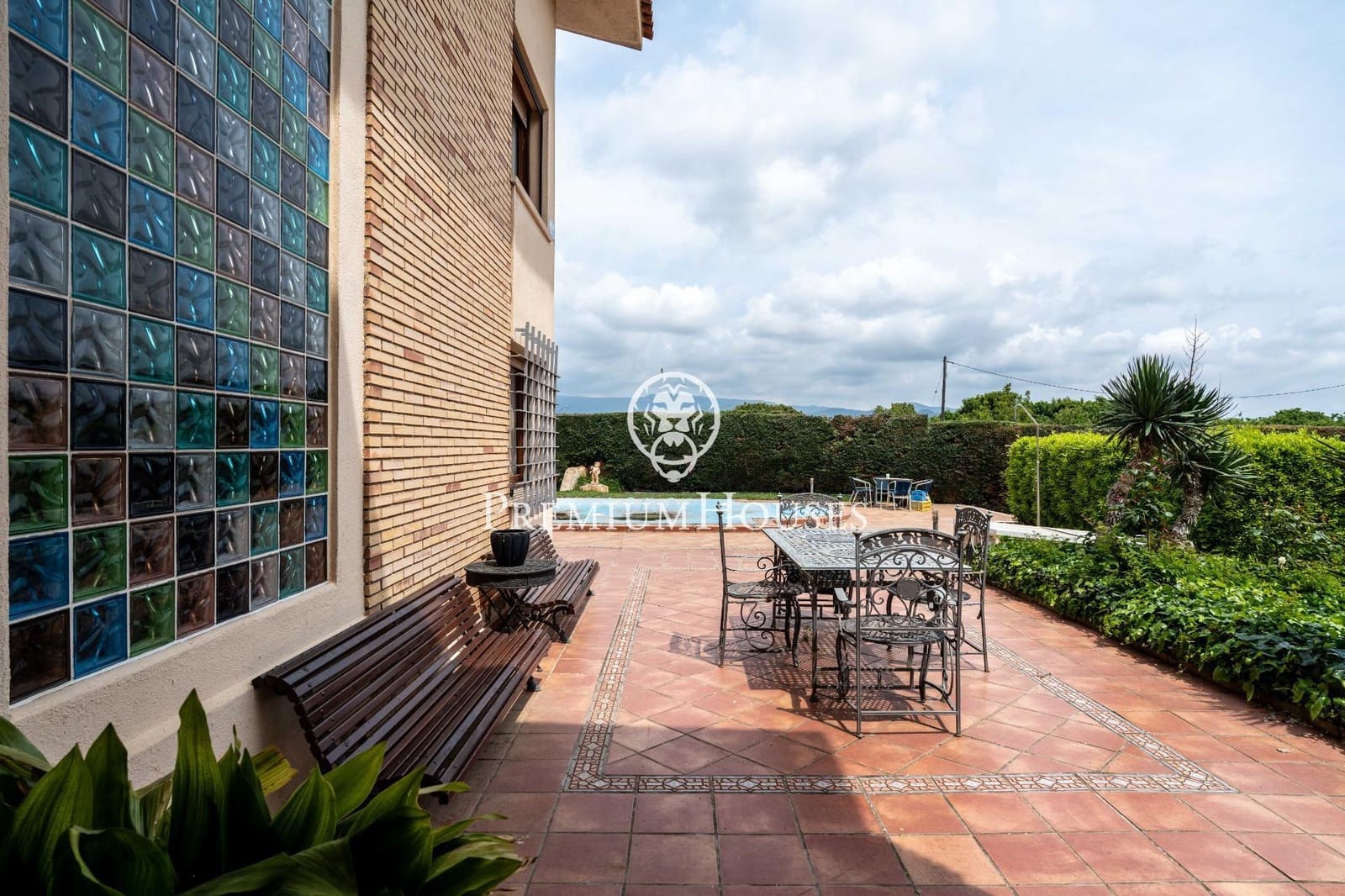 9 soveværelse Finca/Landehus til salg i Riudoms med swimmingpool - € 815.000 (Ref: 9003421)