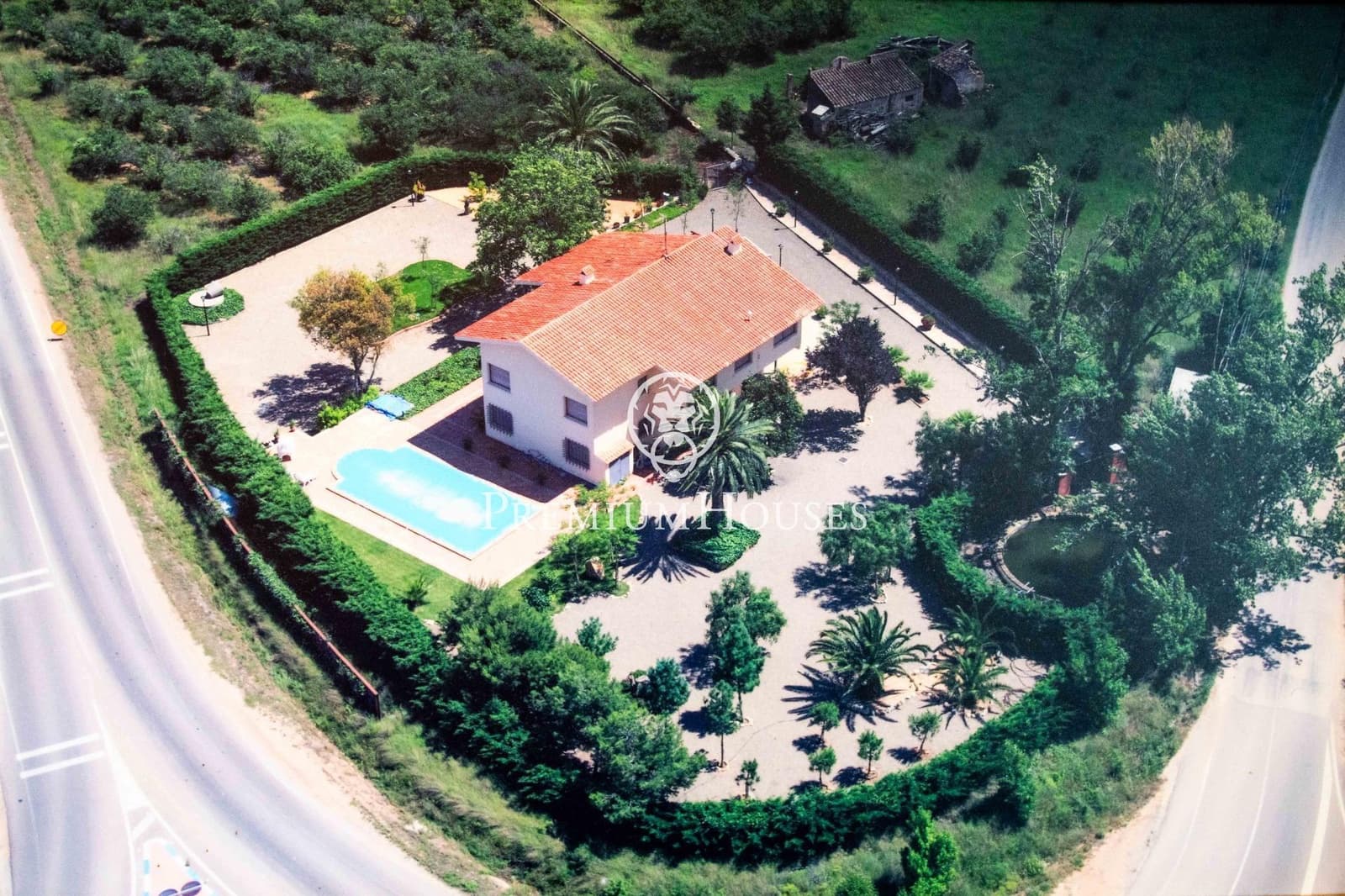 9 soveværelse Finca/Landehus til salg i Riudoms med swimmingpool - € 815.000 (Ref: 9003421)