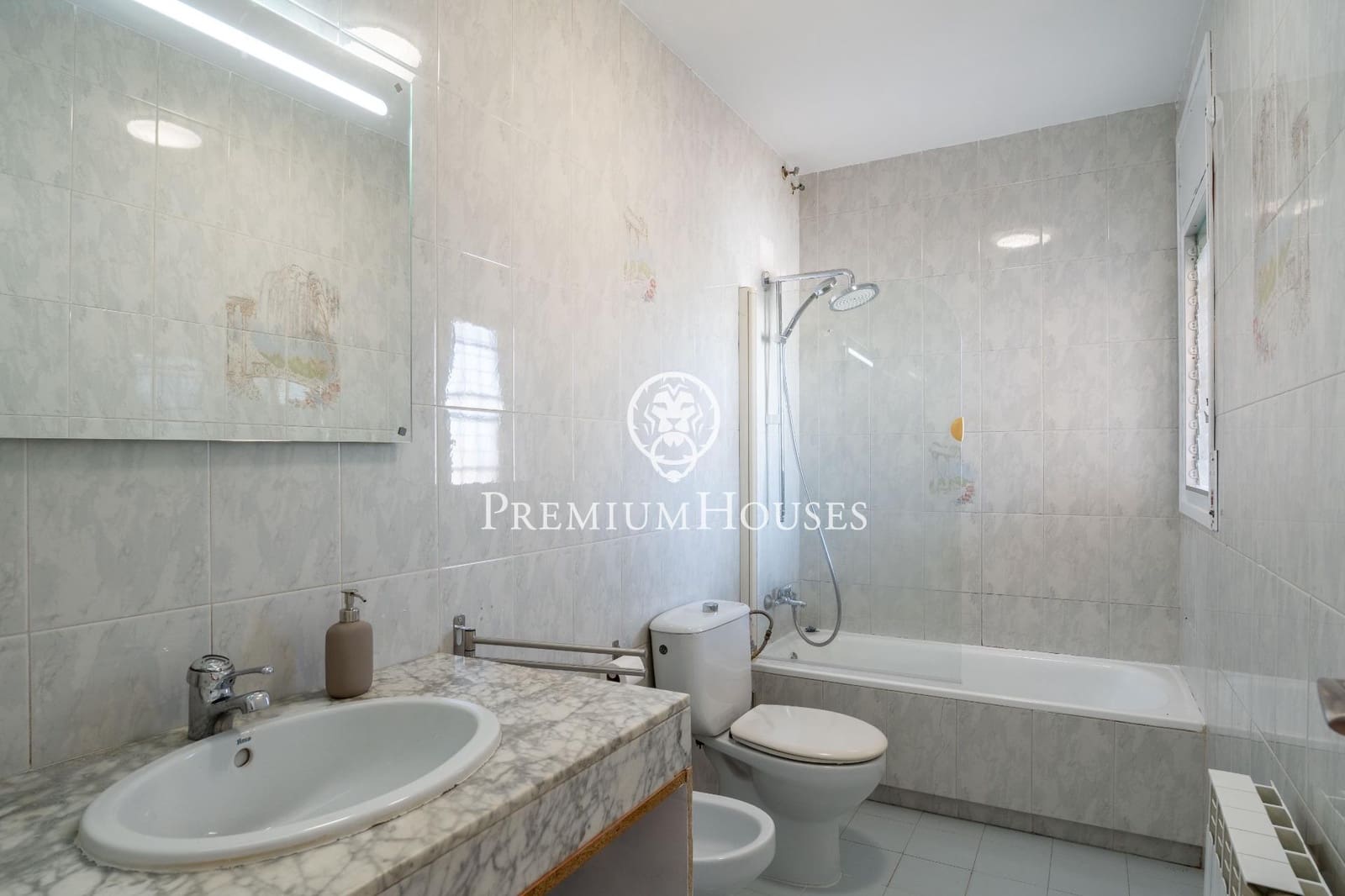 5 soveværelse Villa til salg i Creixell med swimmingpool garage - € 495.000 (Ref: 9003422)