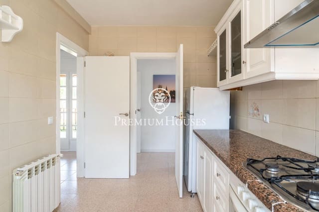 5 soverom Villa til salgs i Creixell med svømmebasseng garasje - € 495 000 (Ref: 9003422)