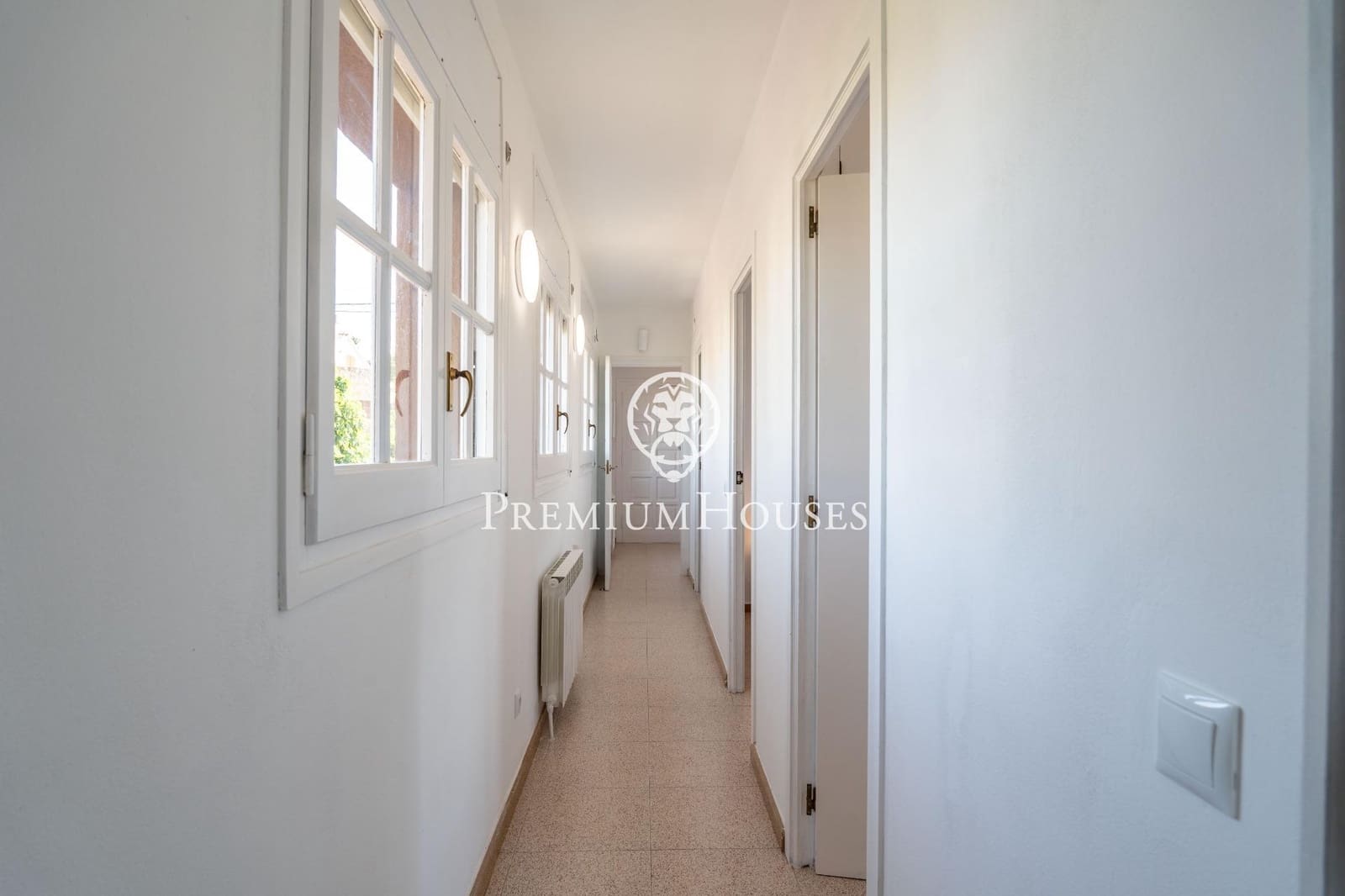 5 soveværelse Villa til salg i Creixell med swimmingpool garage - € 495.000 (Ref: 9003422)