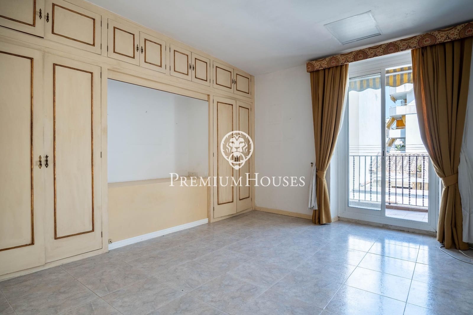 4 soveværelse Lejlighed til salg i Sitges - € 880.000 (Ref: 9020735)