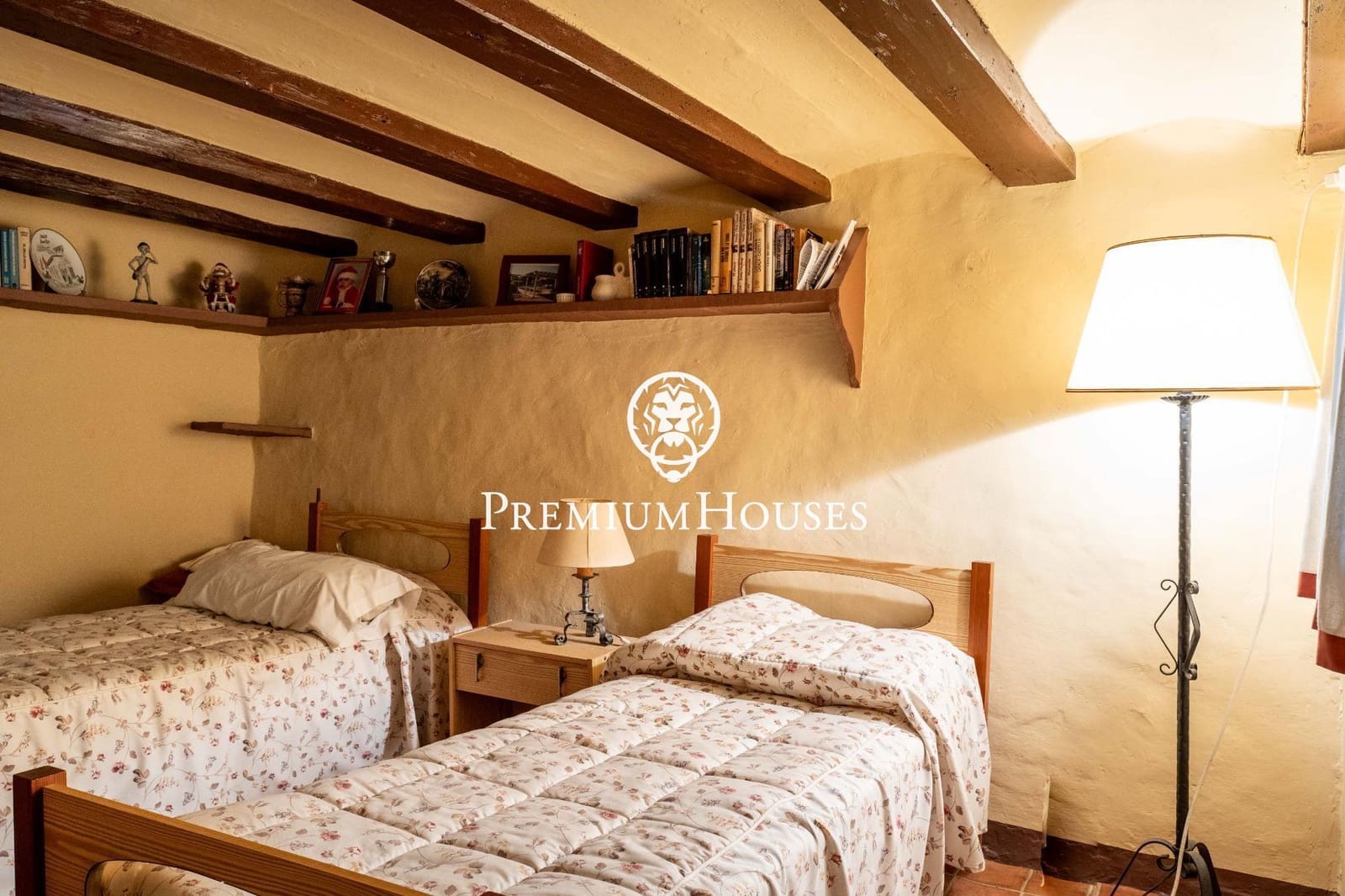 5 soveværelse Byhus til salg i Ulldecona med garage - € 340.000 (Ref: 9035948)