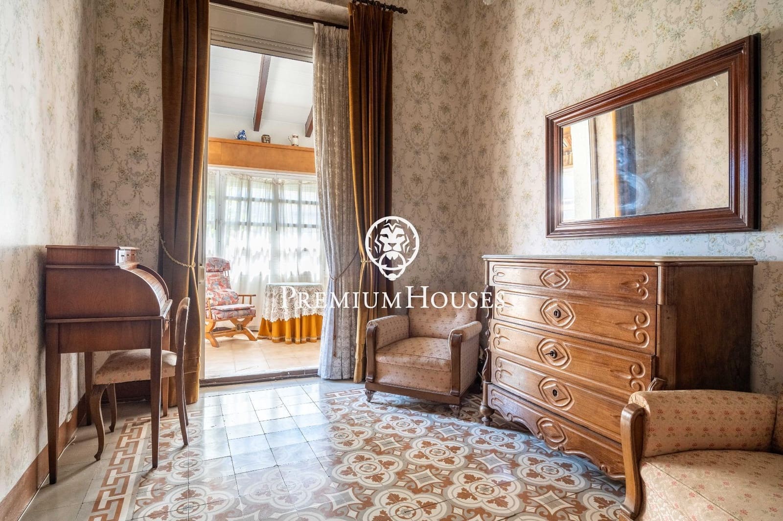 5 soveværelse Byhus til salg i Ulldecona med garage - € 340.000 (Ref: 9035948)