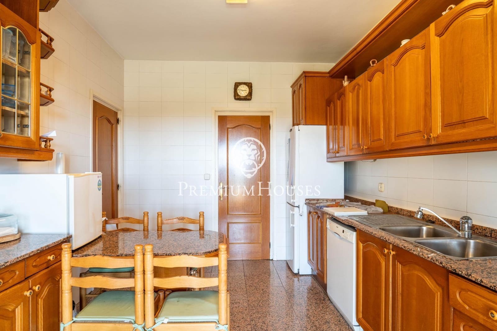 4 soveværelse Finca/Landehus til salg i Tarragona by med garage - € 660.000 (Ref: 9035949)