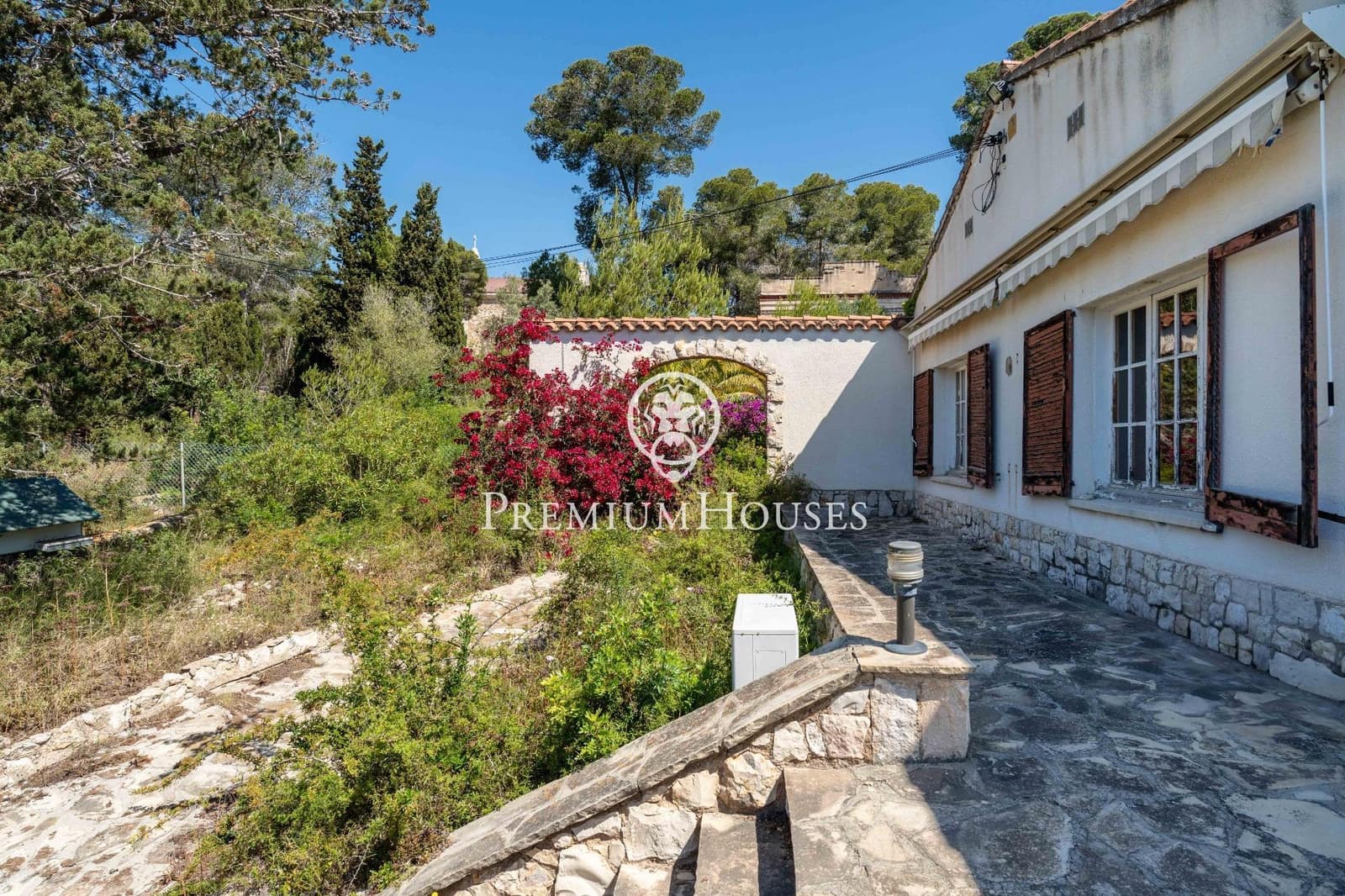 4 soveværelse Finca/Landehus til salg i Tarragona by med garage - € 660.000 (Ref: 9035949)