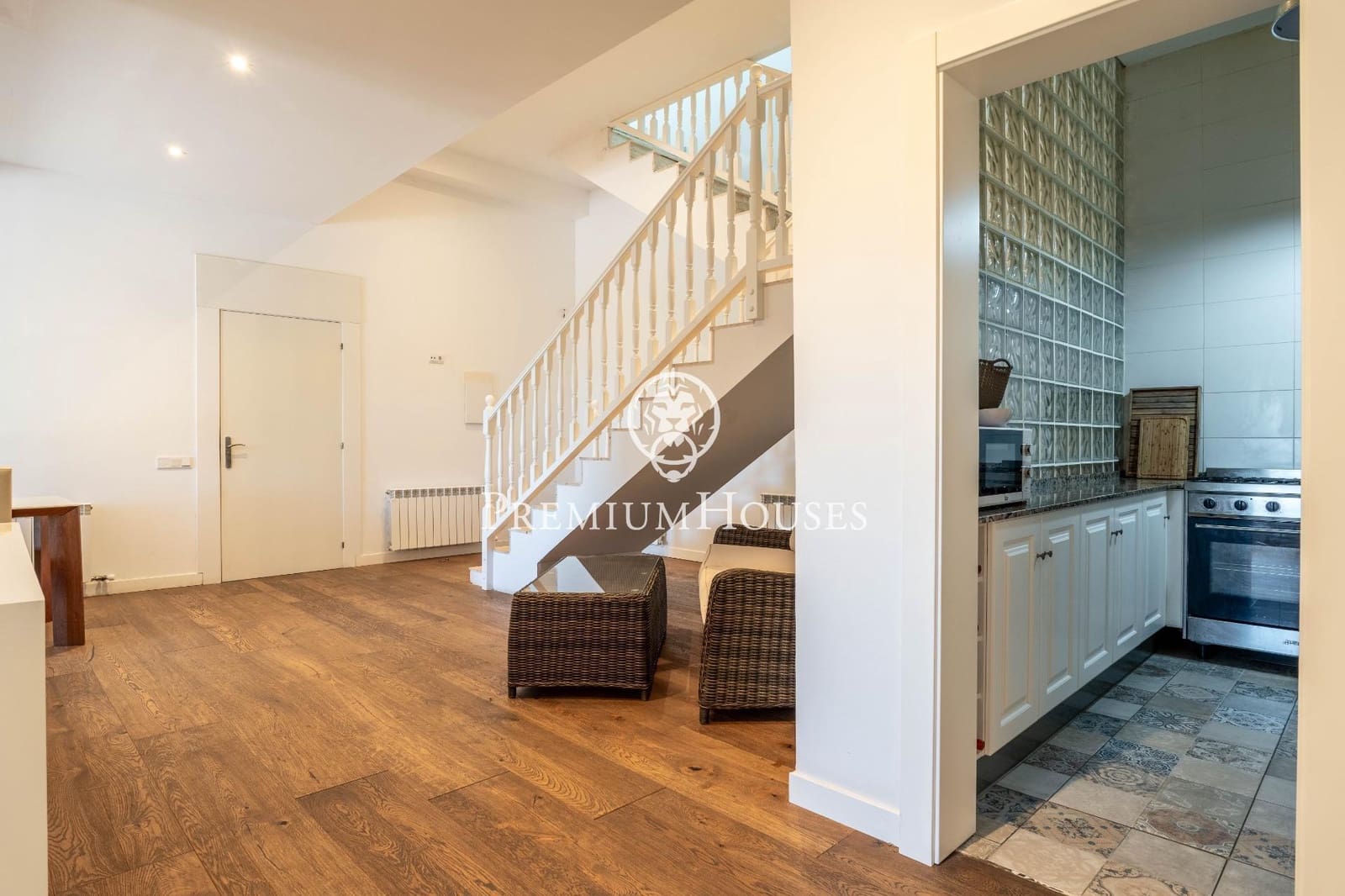 6 soveværelse Villa til salg i Castellet i la Gornal med swimmingpool garage - € 1.260.000 (Ref: 9036867)