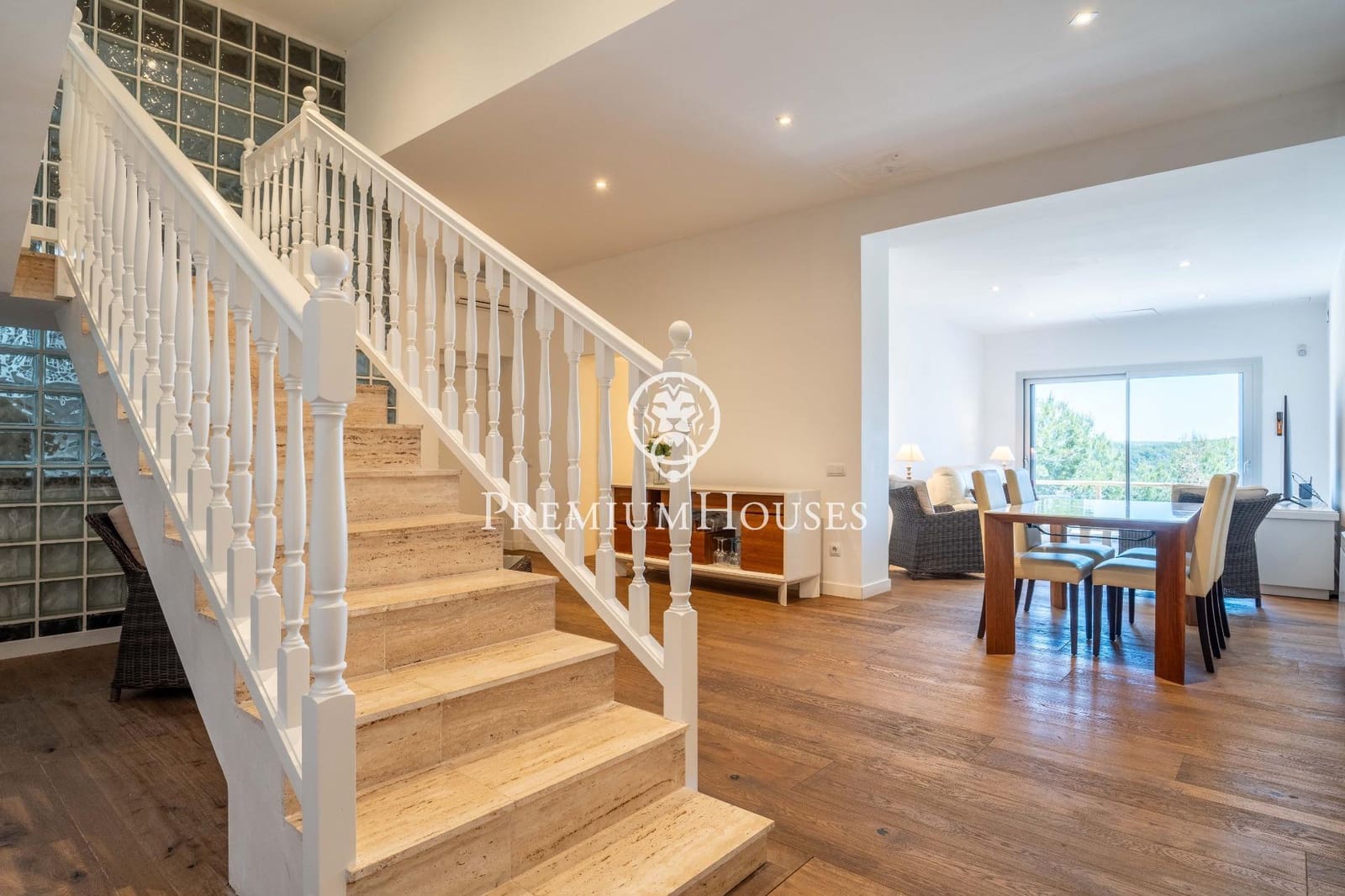 6 soveværelse Villa til salg i Castellet i la Gornal med swimmingpool garage - € 1.260.000 (Ref: 9036867)