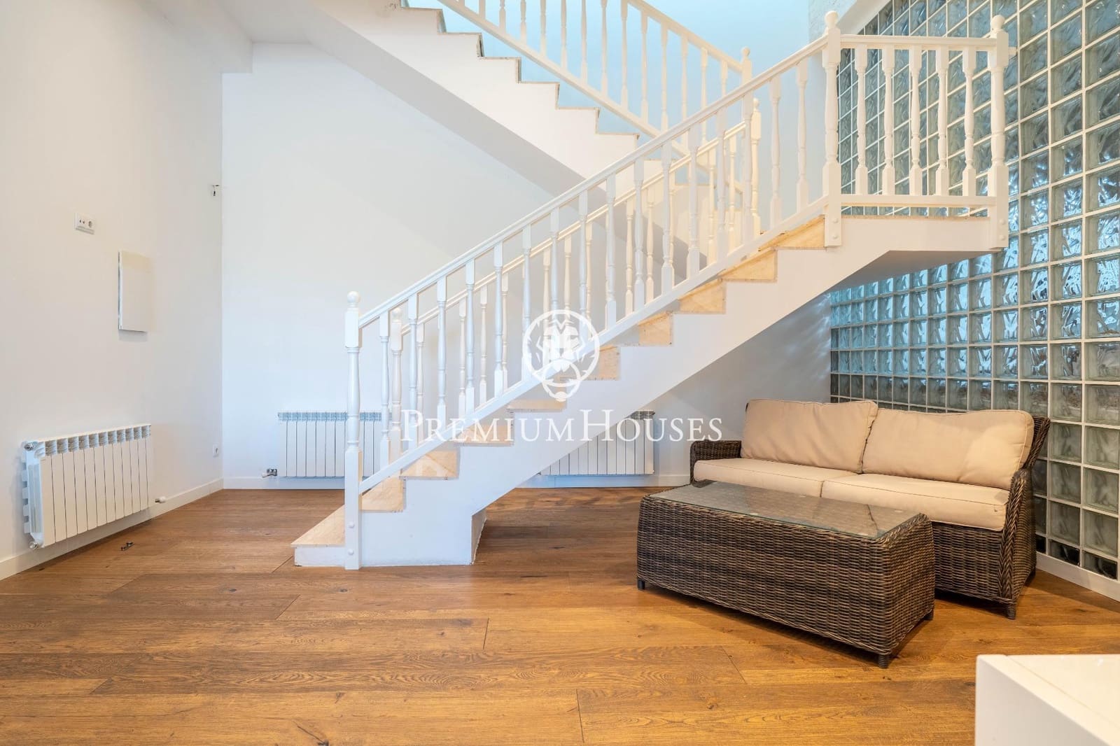 6 soveværelse Villa til salg i Castellet i la Gornal med swimmingpool garage - € 1.260.000 (Ref: 9036867)