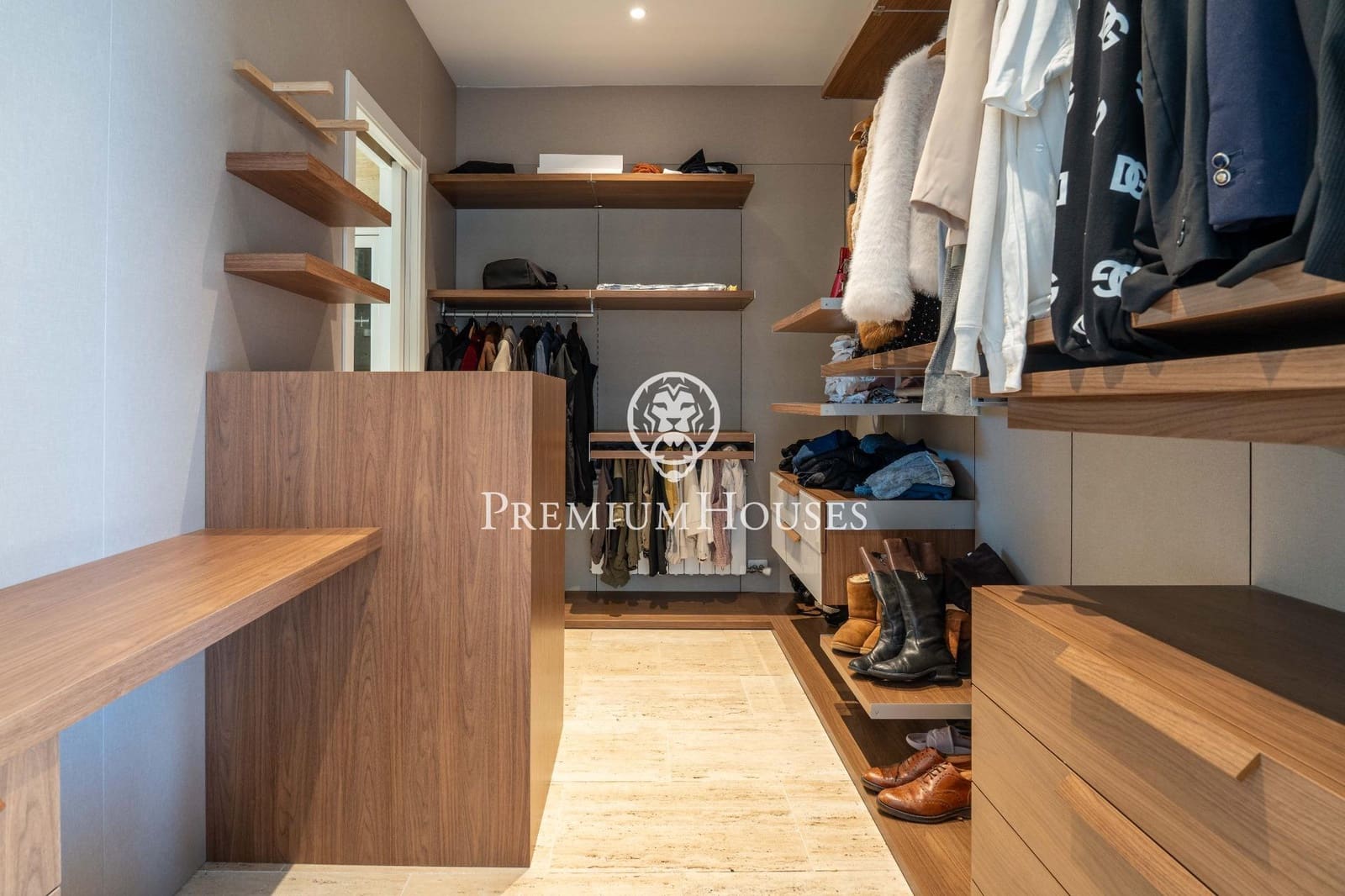 6 soveværelse Villa til salg i Castellet i la Gornal med swimmingpool garage - € 1.260.000 (Ref: 9036867)