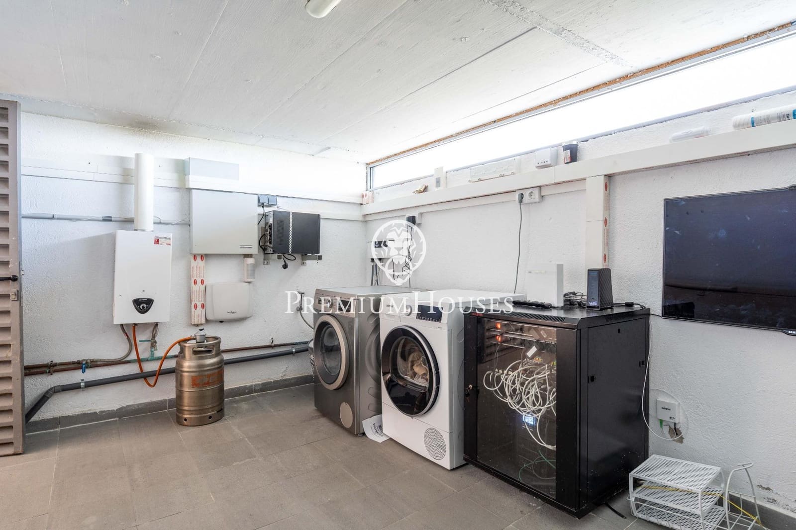 6 soveværelse Villa til salg i Castellet i la Gornal med swimmingpool garage - € 1.260.000 (Ref: 9036867)