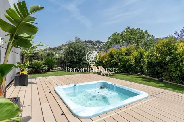 3 sovrum Lägenhet till salu i Sitges med pool - 960 000 € (Ref: 9059625)