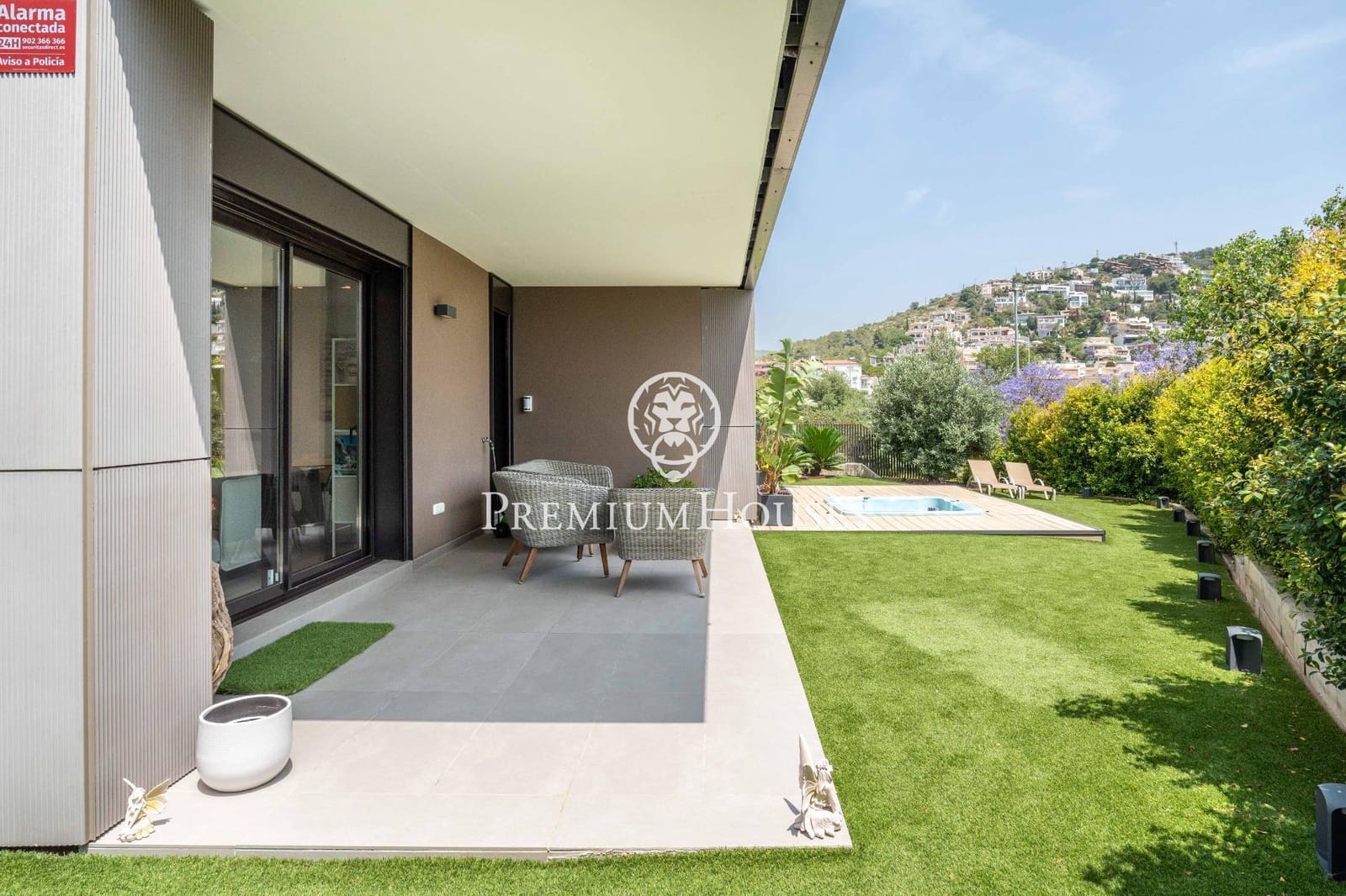 3 bedroom Apartment for sale in Sitges with pool - € 960,000 (Ref: 9059625)