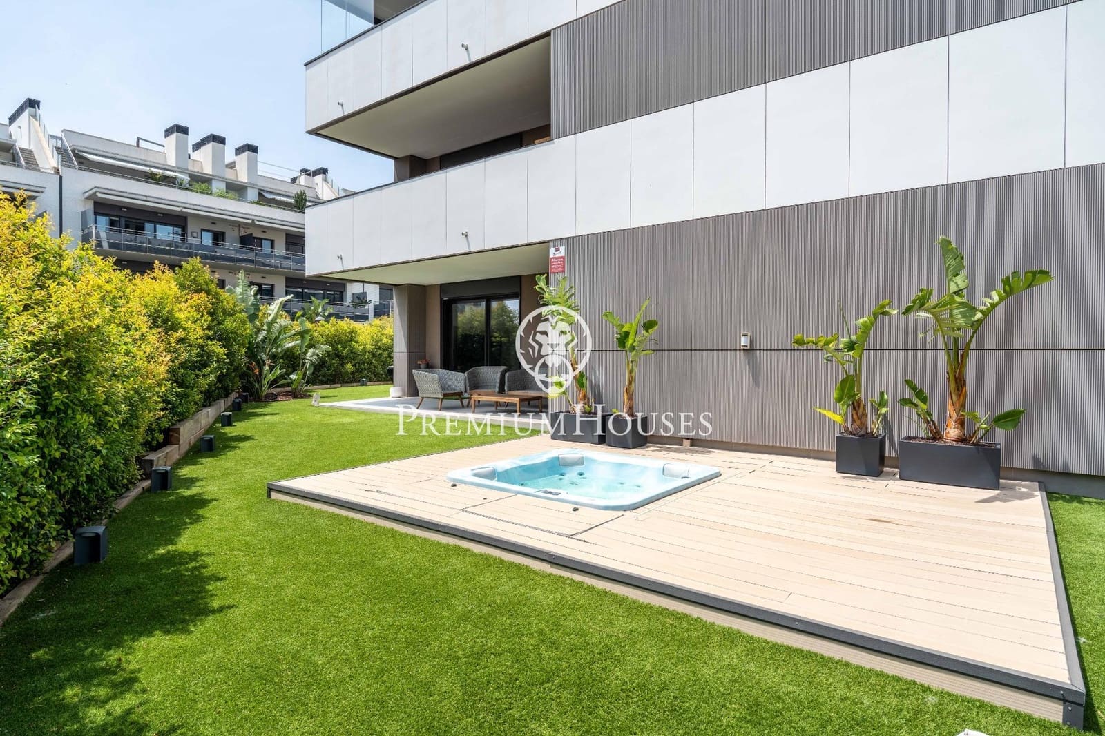 3 bedroom Apartment for sale in Sitges with pool - € 960,000 (Ref: 9059625)