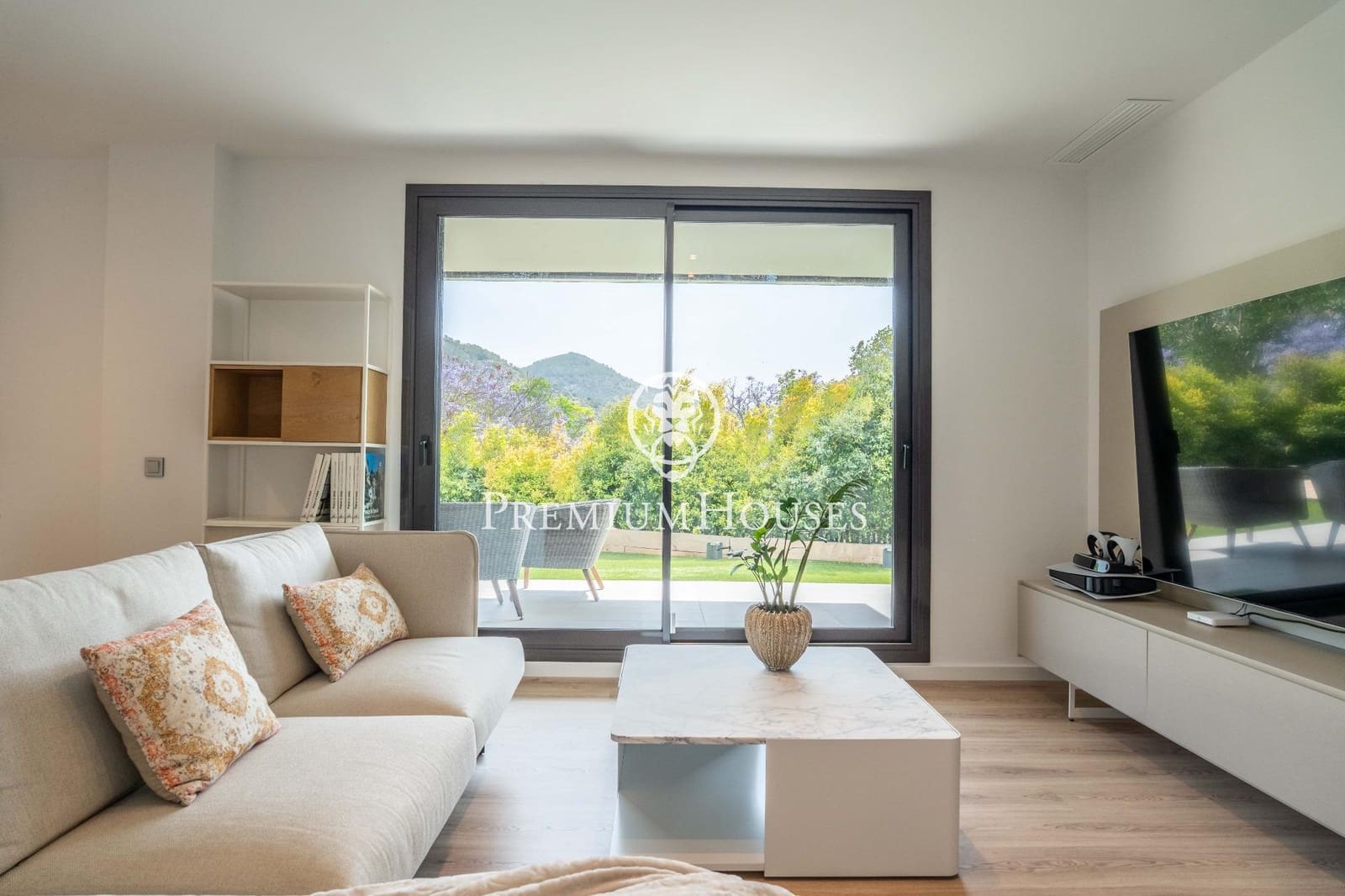 3 bedroom Apartment for sale in Sitges with pool - € 960,000 (Ref: 9059625)