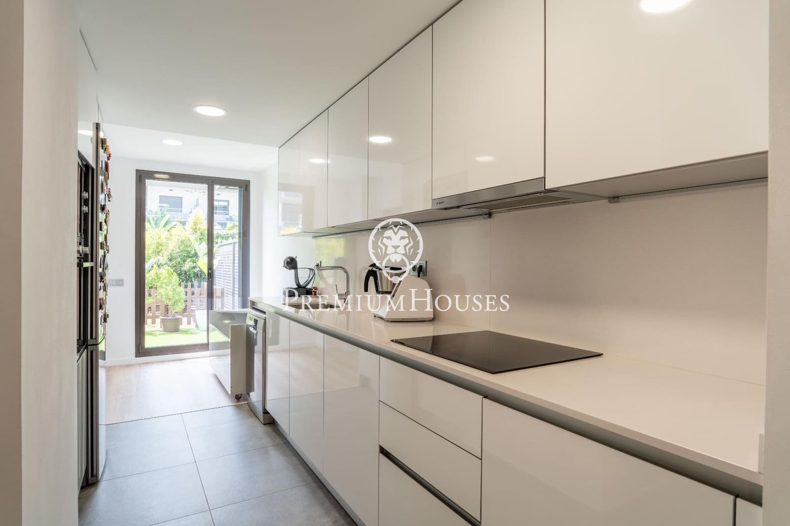 3 bedroom Apartment for sale in Sitges with pool - € 960,000 (Ref: 9059625)