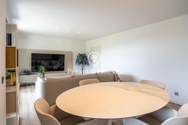 3 sovrum Lägenhet till salu i Sitges med pool - 960 000 € (Ref: 9059625)