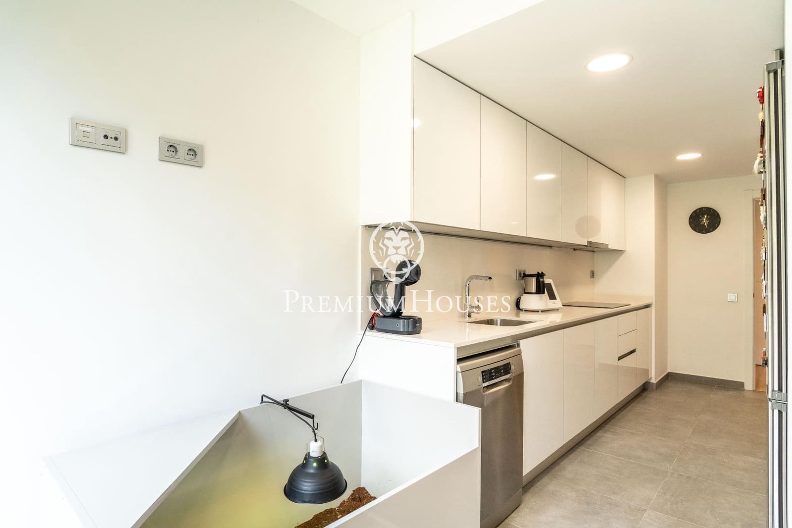 3 bedroom Apartment for sale in Sitges with pool - € 960,000 (Ref: 9059625)