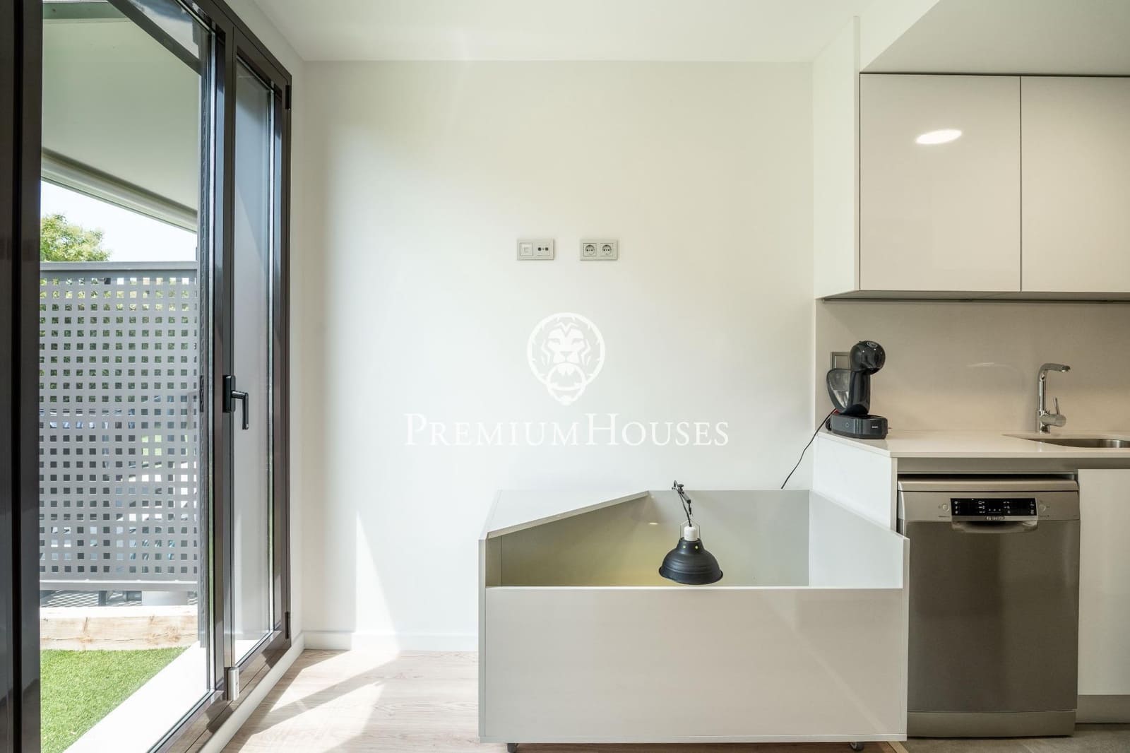 3 bedroom Apartment for sale in Sitges with pool - € 960,000 (Ref: 9059625)