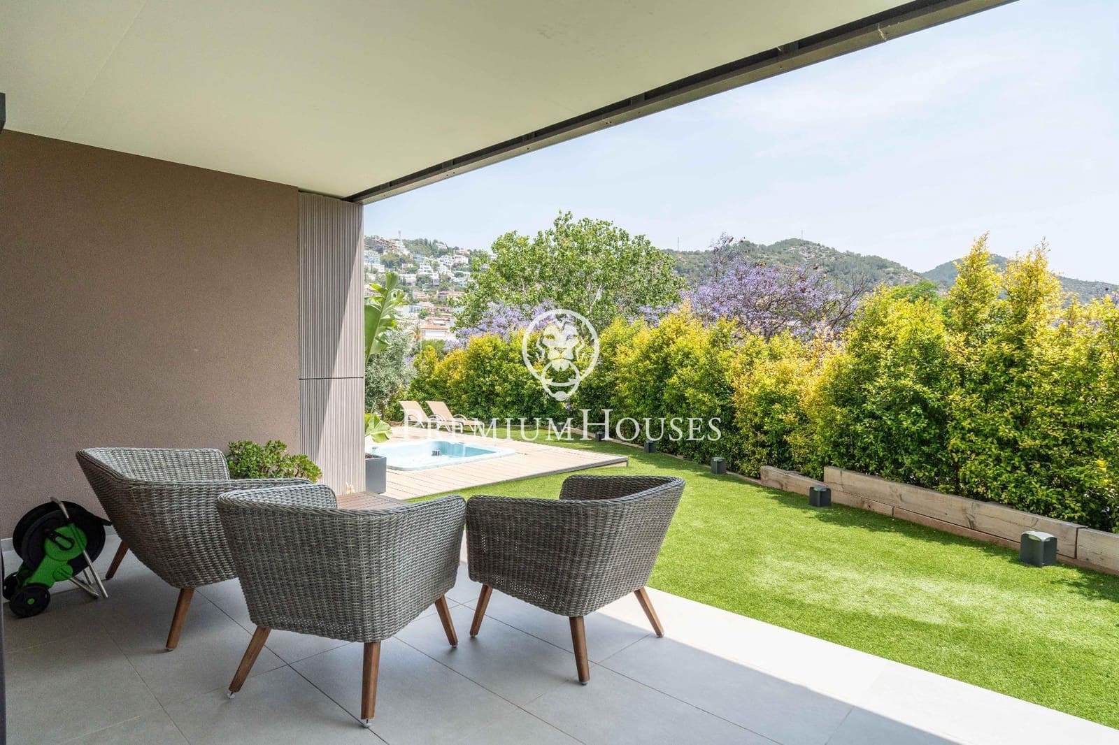 3 bedroom Apartment for sale in Sitges with pool - € 960,000 (Ref: 9059625)