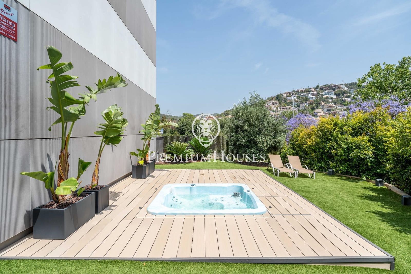 3 bedroom Apartment for sale in Sitges with pool - € 960,000 (Ref: 9059625)