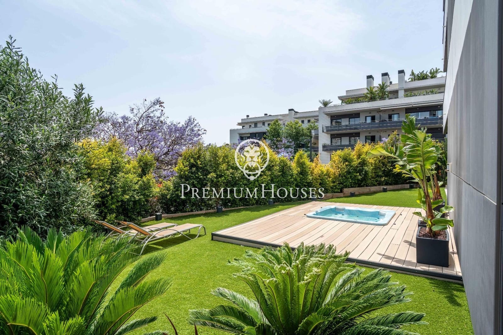 3 bedroom Apartment for sale in Sitges with pool - € 960,000 (Ref: 9059625)