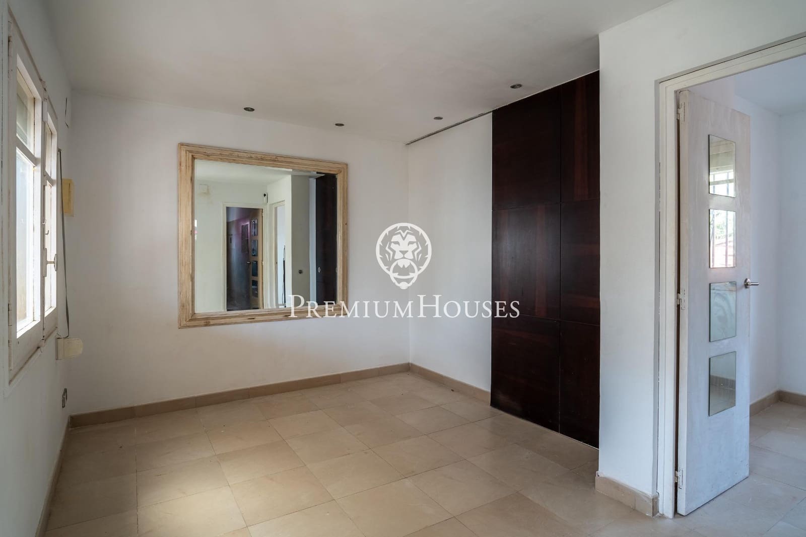 2 soveværelse Finca/Landehus til salg i Torredembarra - € 175.000 (Ref: 9065400)