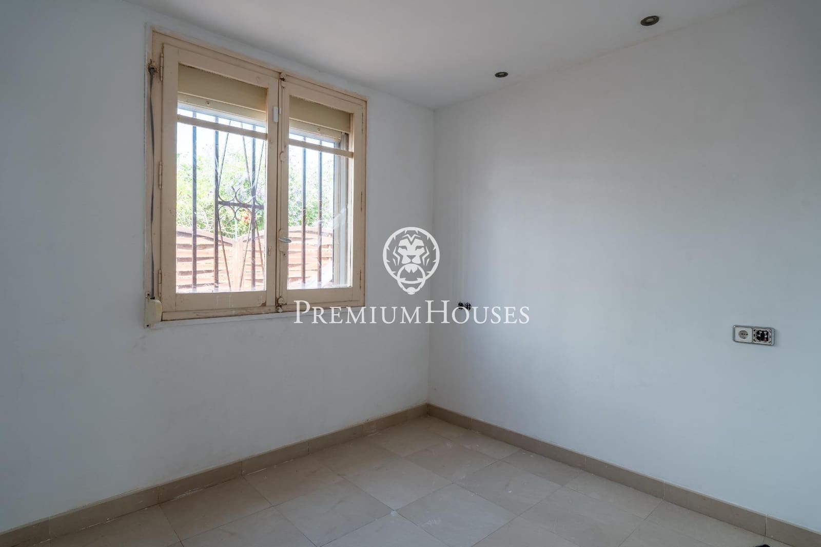 2 soveværelse Finca/Landehus til salg i Torredembarra - € 175.000 (Ref: 9065400)