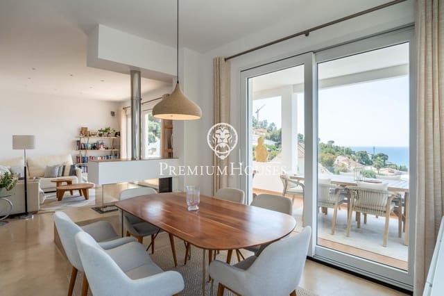 4 soveværelse Villa til salg i Sitges med swimmingpool garage - € 1.595.000 (Ref: 9095456)