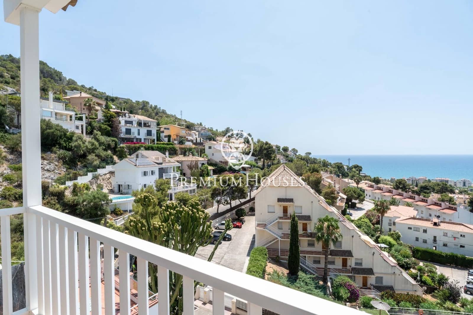 4 soveværelse Villa til salg i Sitges med swimmingpool garage - € 1.595.000 (Ref: 9095456)