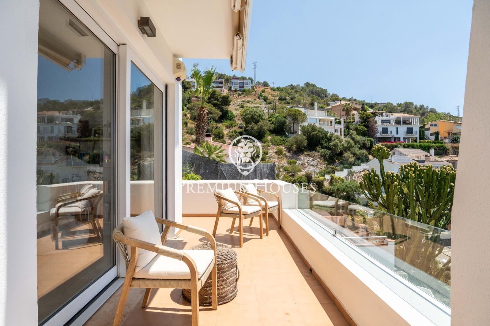 4 soveværelse Villa til salg i Sitges med swimmingpool garage - € 1.595.000 (Ref: 9095456)