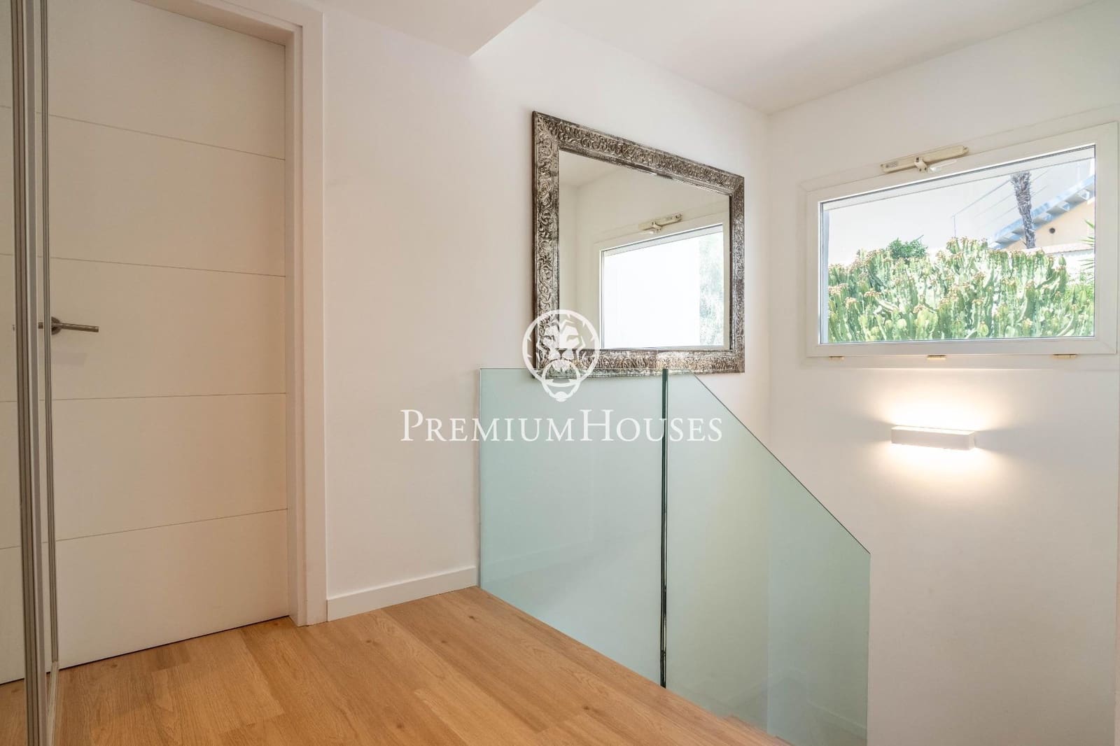 4 soveværelse Villa til salg i Sitges med swimmingpool garage - € 1.595.000 (Ref: 9095456)