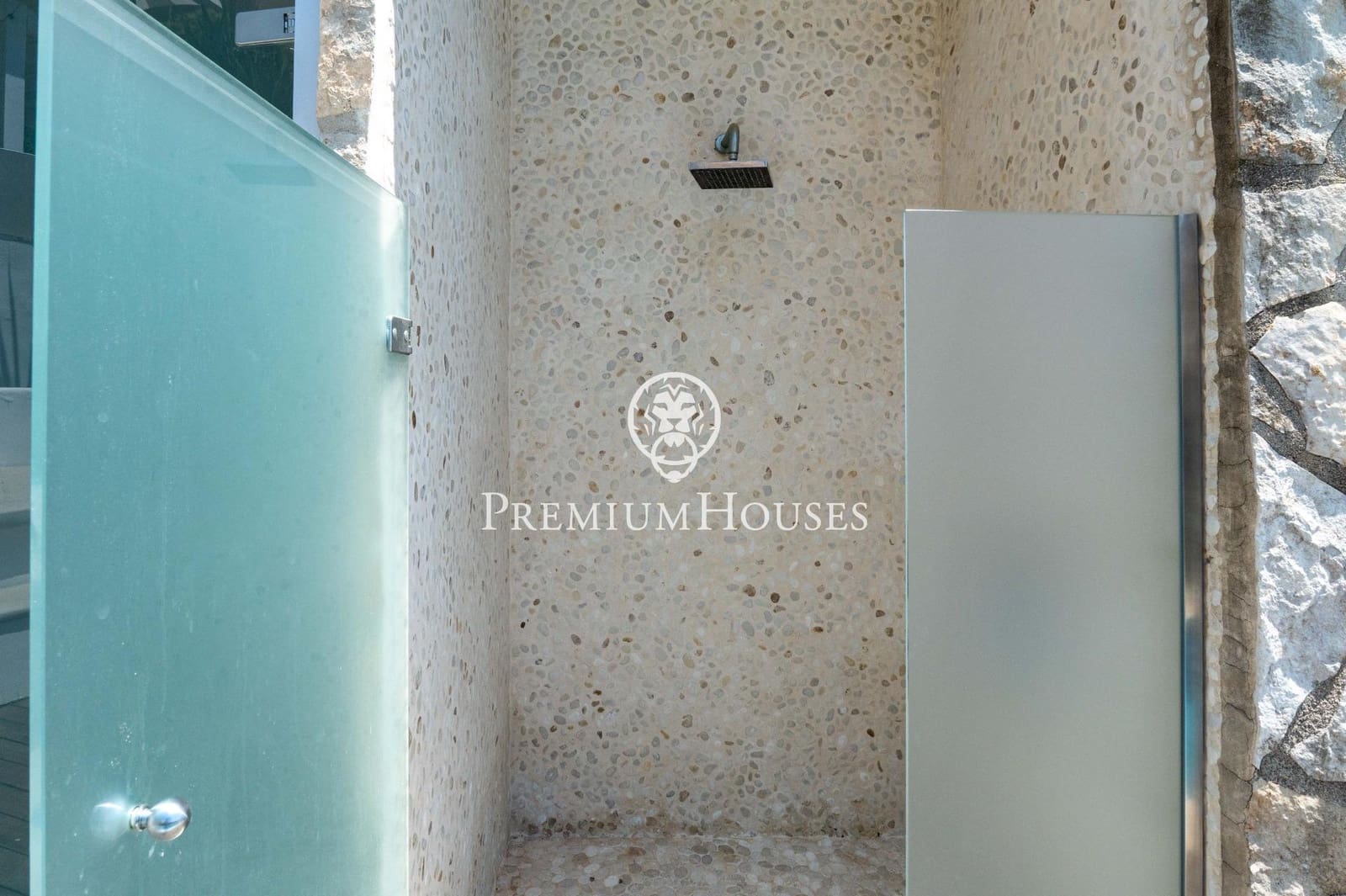 4 soveværelse Villa til salg i Sitges med swimmingpool garage - € 1.595.000 (Ref: 9095456)