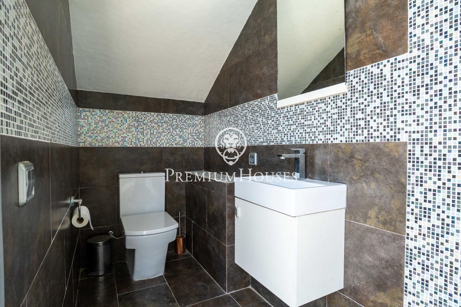 4 soveværelse Villa til salg i Sitges med swimmingpool garage - € 1.595.000 (Ref: 9095456)