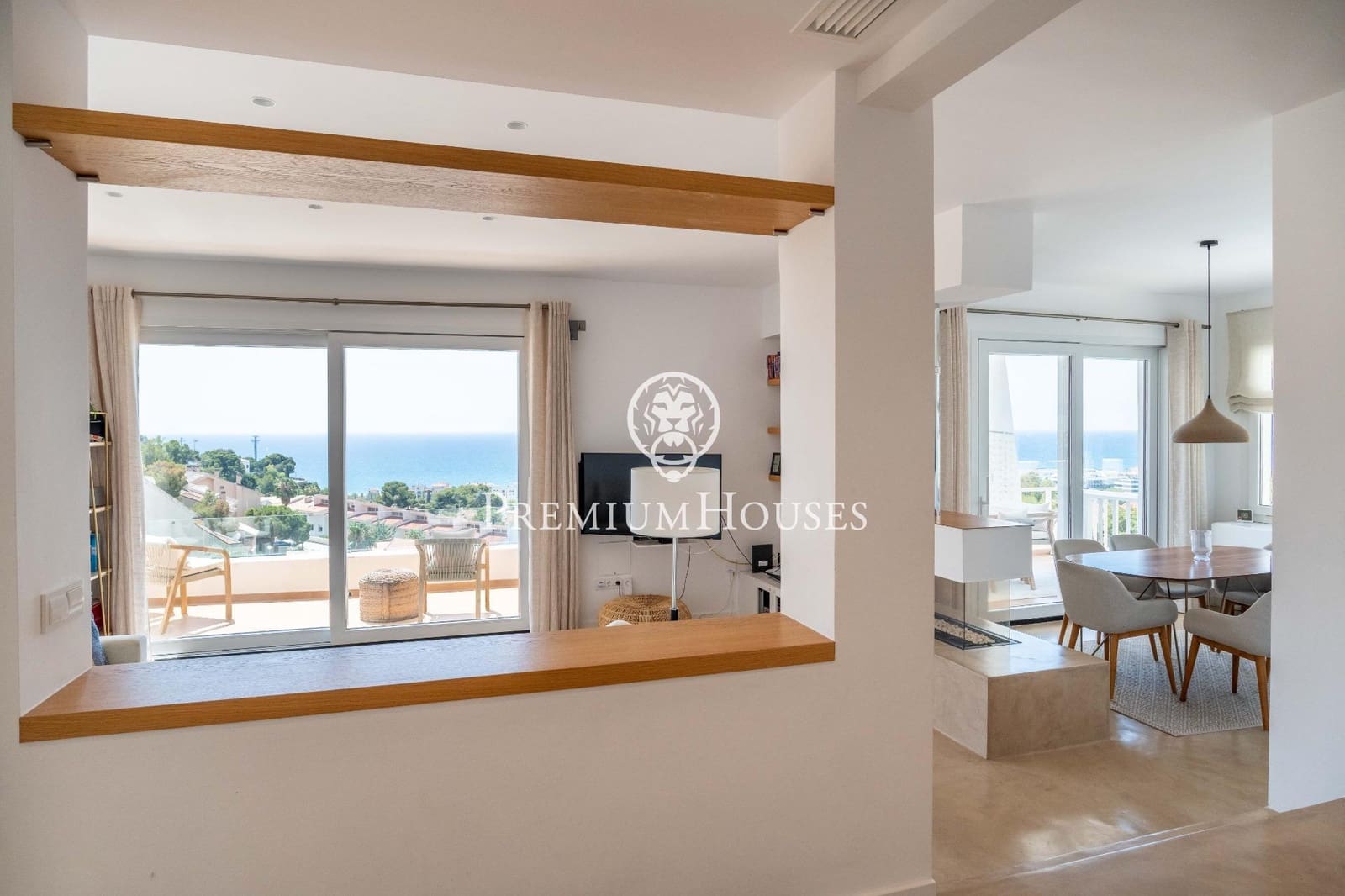 4 soveværelse Villa til salg i Sitges med swimmingpool garage - € 1.595.000 (Ref: 9095456)