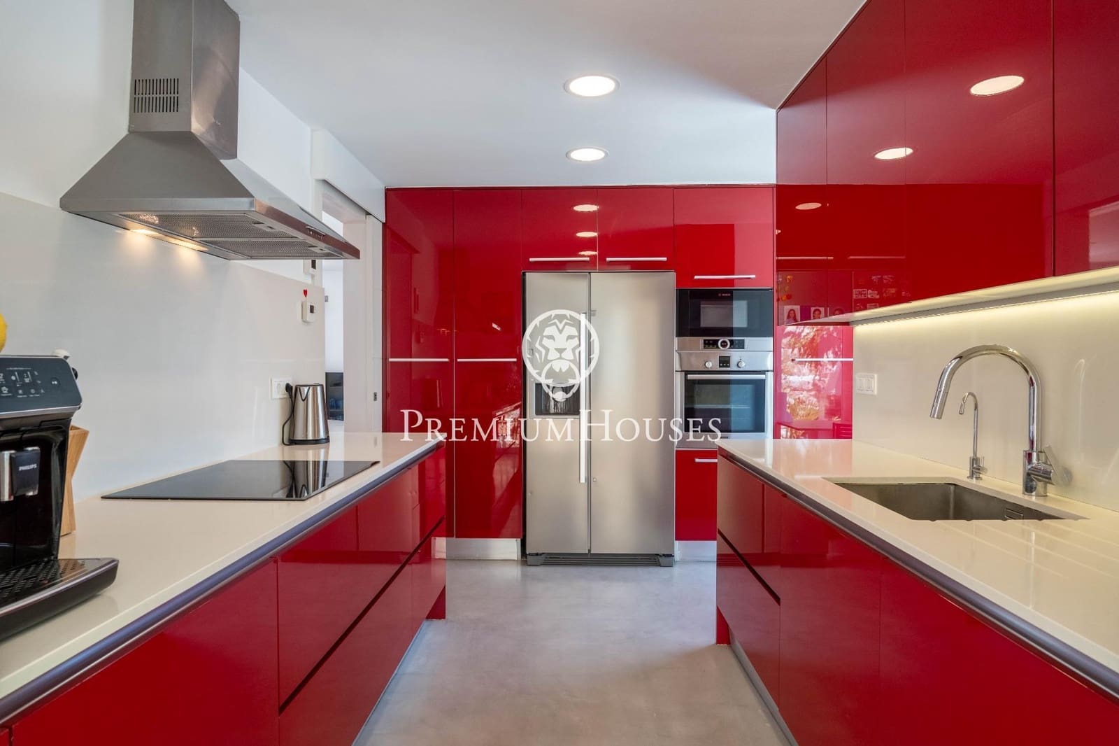 4 soveværelse Villa til salg i Sitges med swimmingpool garage - € 1.595.000 (Ref: 9095456)