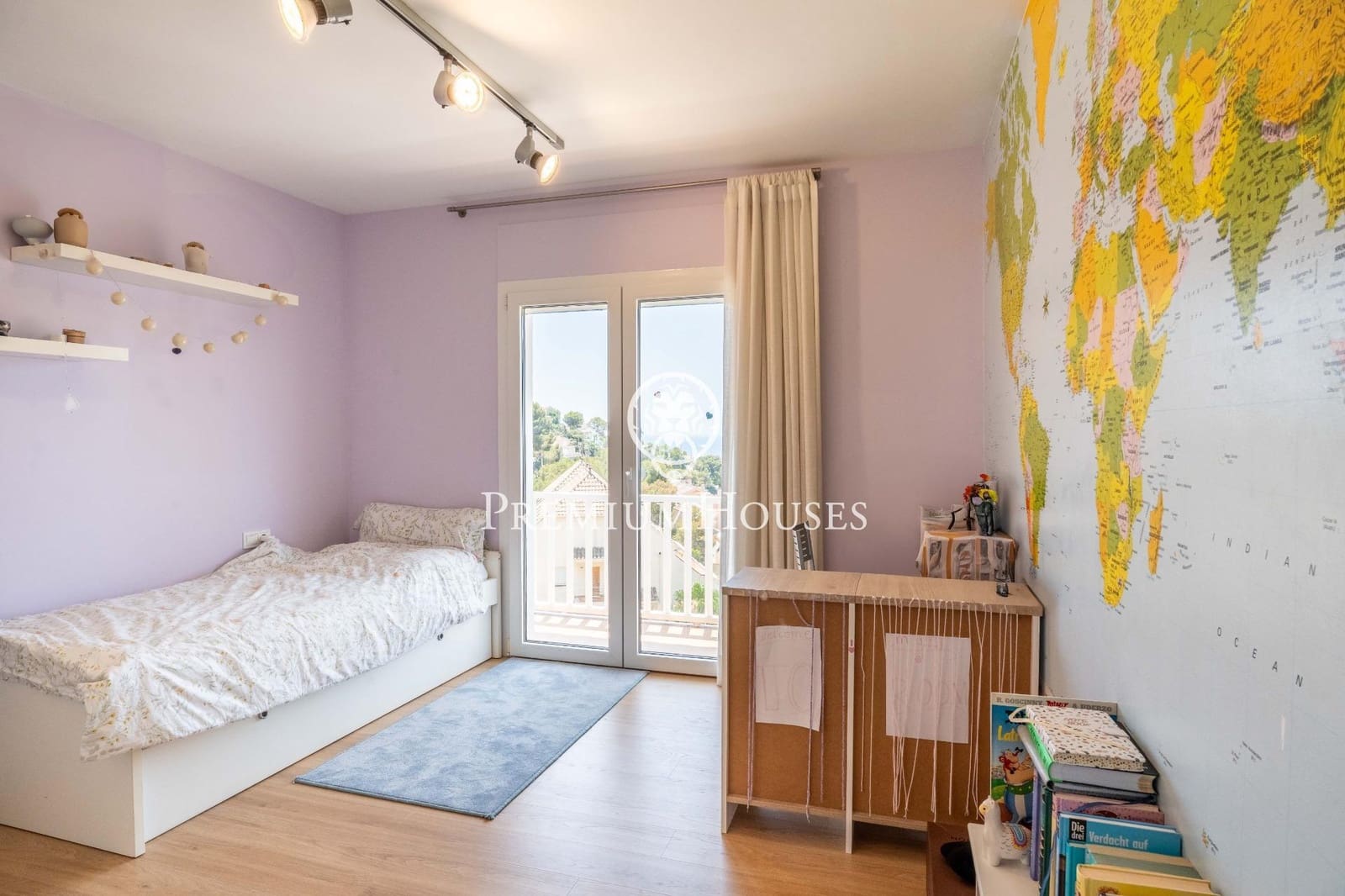 4 soveværelse Villa til salg i Sitges med swimmingpool garage - € 1.595.000 (Ref: 9095456)